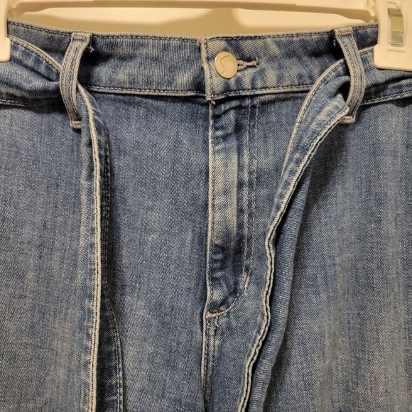 Joe's Jeans The Jane Med Rise Light Wash Straight Crop Raw Hem Jeans Size 28 - Picture 5 of 7